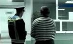 Bacău. Un pensionar băut la volan a lovit o maşină şi a fugit de la locul accidentului