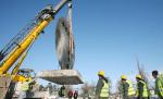 Un muncitor din Bistriţa a murit după ce încărcătura de câteva tone de la o macara s-a prăbuşit peste el