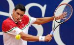 Victor Hănescu l-a învins pe Gael Monfils şi s-a calificat în turul doi la Stuttgart