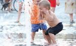 Canicula în România. Meteorologii anunţă cele mai ridicate temperaturi din acest an. Vezi prognoza meteo de weekend