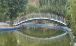 Un paznic dintr-un parc din Capitală a ameninţat câţiva copii cu pistolul