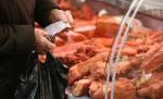 Guvernatorul BNR anunță că prețurile alimentelor ar putea să scadă. Producătorii îl contrazic