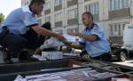 Peste 10.000 de pachete de ţigări de contrabandă, ascunse într-un birou vamal
