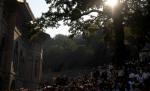 Peste 40.000 de pelerini, reuniţi la Mănăstirea Nicula pentru slujbele de Adormirea Maicii Domnului