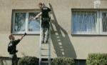 Germania. Un bărbat a răpit o femeie şi a închis-o într-o cabină telefonică