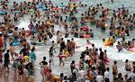 Programul "Litoralul pentru toţi". O săptămână la mare costă cu 40% mai puţin decât în sezon