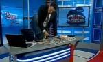 Mircea Badea se răzbună pe un mouse care refuză să funcţioneze