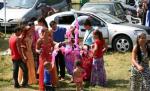 Rromii se pregătesc pentru sărbătoarea de la Costeşti