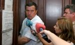 Primarul Mircia Gutău, eliberat condiţionat şi întâmpinat cu flori de zeci de simpatizanţi