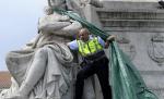 Sute de poliţişti şi jandarmi au protestat la Lisabona, cerând majorări salariale