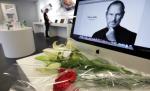 Americanii îl omagiază pe "vizionarul" Steve Jobs