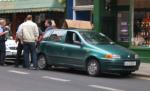 La limita prostiei: Un român din Irlanda a vrut să-şi transforme maşina în taxi. Vezi ce a ieşit