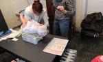 Un copil de un an şi patru luni, paralizat parţial în urma unui vaccin