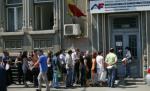 Peste 1.000 de oameni s-au îmbulzit la sediul Taxe şi Impozite Galaţi,  pentru o adeverinţă
