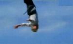 SUA. O bunicuţă de 91 de ani a făcut bungee jumping de ziua ei 