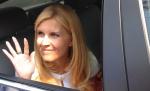 Elena Udrea s-a dat în maşinuţe electrice. Vezi aici imagini