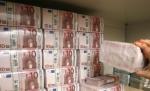 Mii de euro cu destinaţia România, confiscaţi de poliţia irlandeză de la cerşetori romi