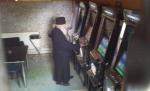 Biserica, cea mai de încredere instituţie? Vezi cum se distrează "oamenii Domnului"