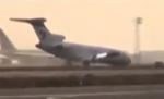 Aterizare în două roţi. Vezi cum a adus un pilot la sol un avion cu o defecţiune tehnică