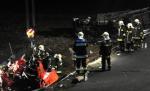 Familiile victimelor accidentului din Ungaria nu îşi pot îngropa morţii din cauza anchetei în desfăşurare