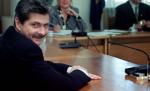 Circuitul banilor în cazul SOV. Poetul Mircea Dinescu, "alimentat" de reţeaua lui Vîntu