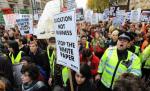 Peste 10.000 de studenţi au protestat la Londra faţă de creşterea taxelor şi privatizarea unor universităţi