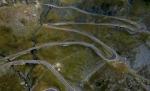 Transfagarasan: Spectacolul naturii, printre munti, nori si cascade (VIDEO)  