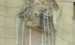 Copil din Tîrgu-Mureş, spitalizat după ce o bucată din peretele unei clădiri a căzut peste el