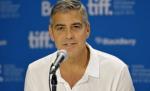 George Clooney ar putea să îi ia locul lui Steve Jobs