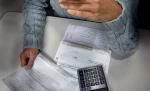 Românii nu-şi mai pot plăti creditele. Restanţele se ridică la 5 miliarde de euro. Peste 1 milion de credite, neplătite