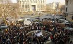 Protest violent în Piaţa Universităţii din Bucureşti. Cerem demisia Guvernului Boc! Poporul este la limită, nu mai poate!