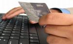 Românii, precauţi în privinţa cumpărăturilor online. Doar 30% dintre internauţi folosesc magazinele virtuale