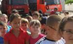 Eroi de ocazie! 7 elevi din două localităţi hunedorene merg la şcoală cu maşina de pompieri