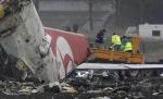 Un avion de mici dimensiuni s-a prăbuşit peste o şcoală din Filipine. 13 oameni au murit