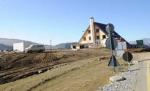 Udrea pune asfalt în Bucegi. Cum a încălcat România legislaţia UE şi nu a informat despre asfaltarea în rezervaţie