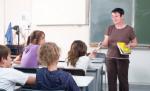 Profesoară din Constanţa, bătută de părinţii unui elev chiar în clasă, în timpul unei ore