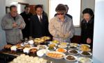 Îşi ţinea poporul în mizerie, dar îşi hrănea câinii cu mâncăruri scumpe. Vezi anomaliile din viaţa lui Kim Jong-il