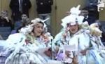 Protest inedit în Seattle: Patru tineri s-au îmbrăcat în pungi de plastic şi le-au cântat consilierilor locali