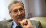 Emil Constantinescu: Românii obişnuiesc să trăiască mai mult în poveşti decât în realitate