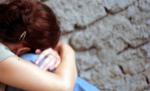 O copilă de 11 ani, bătută cu sălbăticie de trei bărbaţi, într-un centru comercial. Poliţiştii au demarat o anchetă