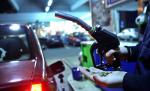 Mersul cu maşina va deveni un lux. Carburanţii s-au scumpit cu 84% în doi ani