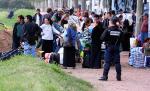 Pauză de la furat. 150 de romi au spus din nou "Bonjour" România. Se vor întoarce cu prima ocazie în Franţa