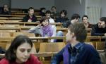 Criza prelungeşte vacanţa. Încă două săptămâni de "concediu" pentru studenţii de la universitatea din Târgu Jiu
