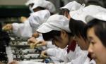 Detaliul negru din spatele celui mai tare gadget. Copii de 12 ani muncesc 16 ore pe zi pentru ca tu să ţii în mână un iPhone
