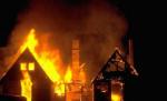 Canada: Bancher arestat pentru incendierea casei părinţilor fostei iubite