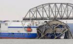 Pod din Kentucky, rupt în două după ce a fost lovit de un cargobot mult prea înalt