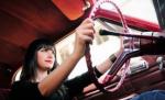 Pericol la volan. O tânără de 23 de ani, prinsă cu 180 km/h în localitate