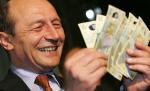 România stă bine în faţa crizei. "Avem cea mai mică datorie pe cap de locuitor din UE", spune Băsescu
