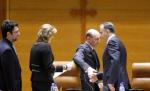 Geoană participă la învestirea Cabinetului Ungureanu. Coaliţia are exact minimul necesar pentru cvorumul la Senat