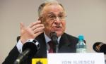 Iliescu despre tratatul fiscal: De ce graba? Cât pricepe Băsescu?